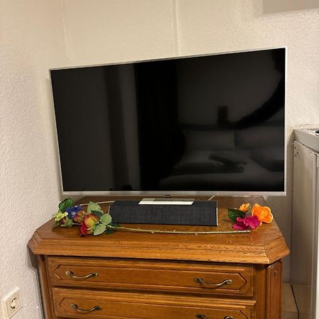 Moebliertes Zimmer Mit Tv, Internet & Kompletter Ausstattung In Bonn-Mehlem Exterior foto